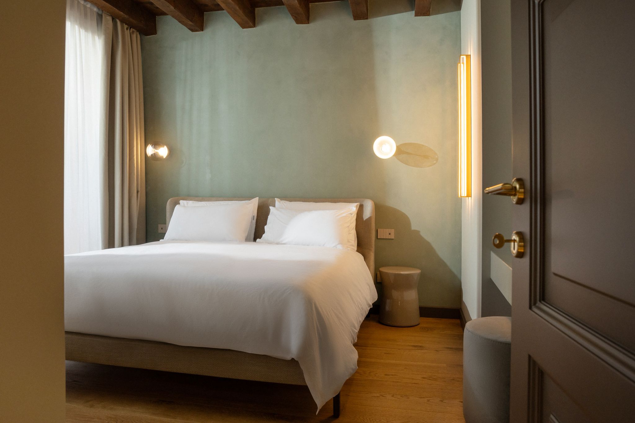 PHOTO-2025-11-28-17-36-36